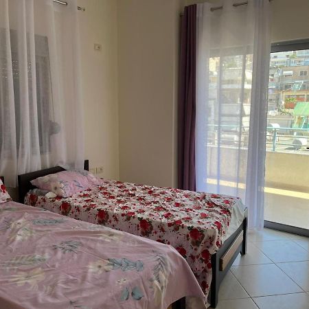 Saranda City Center & Beach Apartament 2 Bed Room Exterior photo