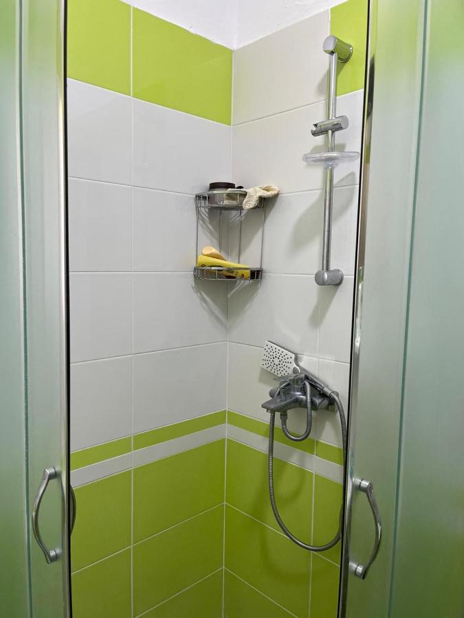 Saranda City Center & Beach Apartament 2 Bed Room Exterior photo