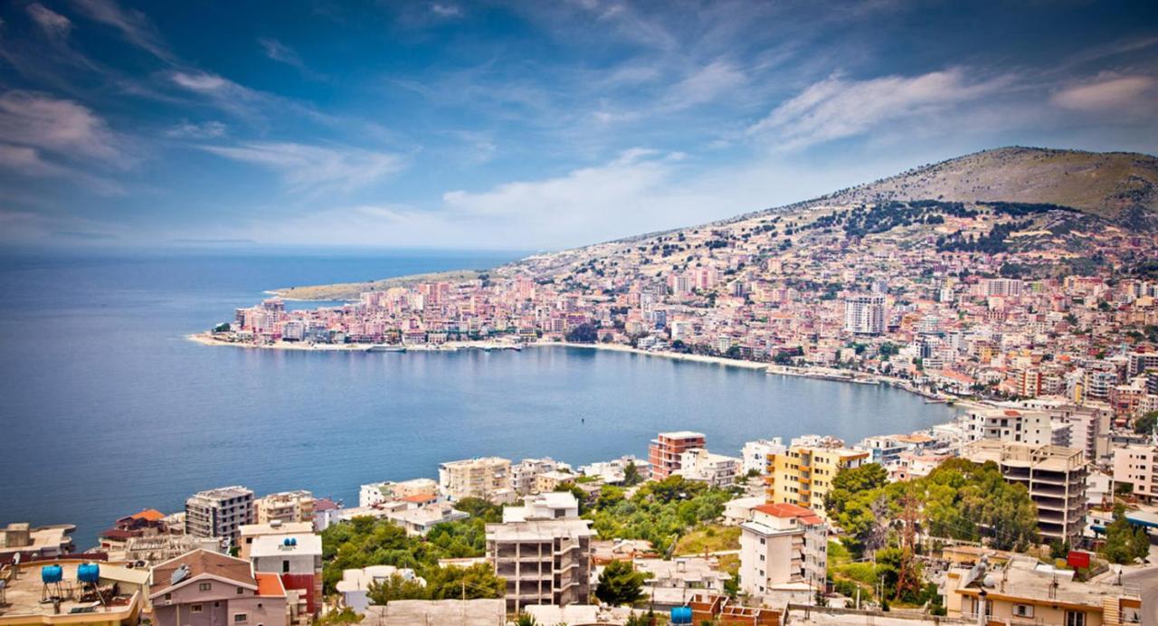 Saranda City Center & Beach Apartament 2 Bed Room Exterior photo