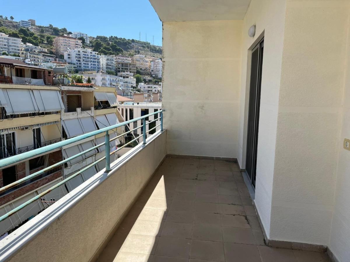 Saranda City Center & Beach Apartament 2 Bed Room Exterior photo