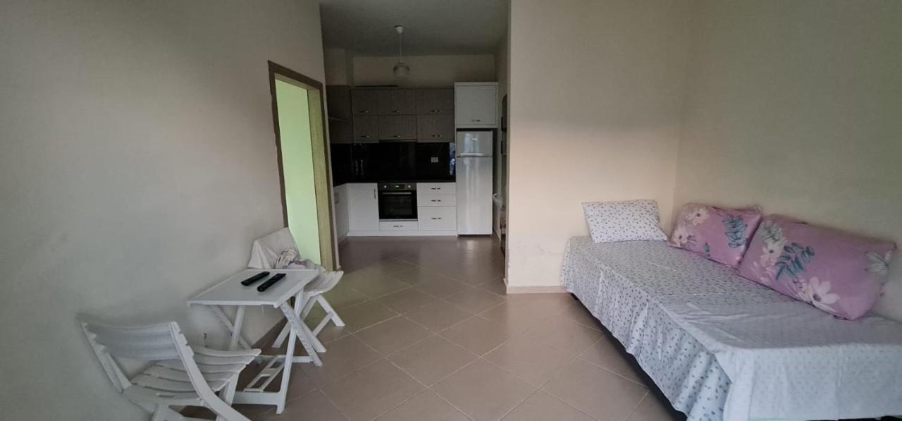 Saranda City Center & Beach Apartament 2 Bed Room Exterior photo